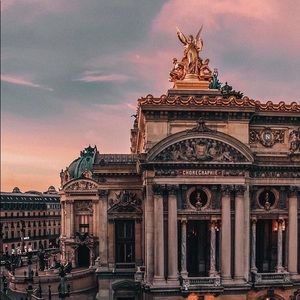 Meet your Posher, Bee